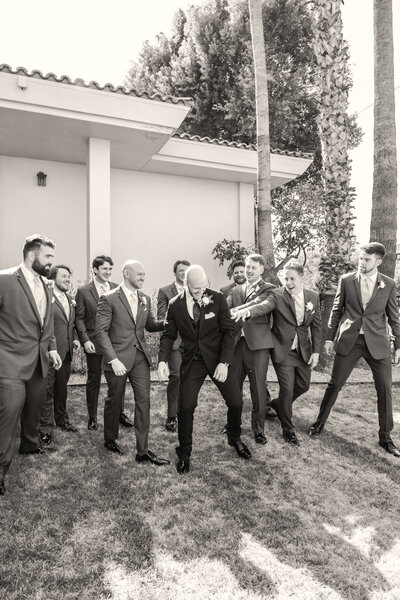 Romantic outdoor weddings and engagements captured with a fine art storytelling approach.