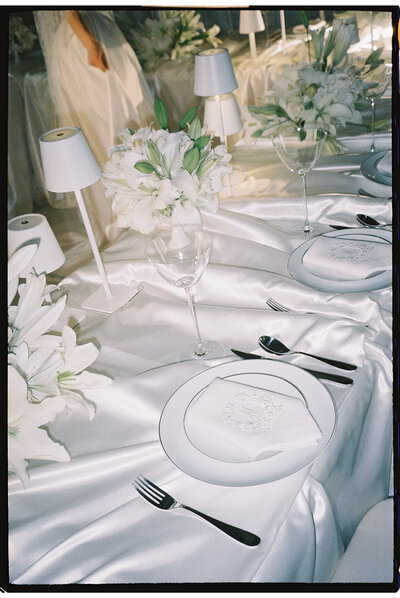 Vika Sokanoff Design is a full-service wedding floral design studio curating immersive designs with editorial, contemporary drama for the classic lovers. Based in Virginia Beach, VA