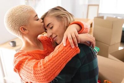 lesbian home buyer