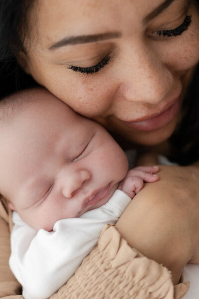 Kraamreportage newborn lifestyle shoot - Irene Maris Fotografie Tilburg