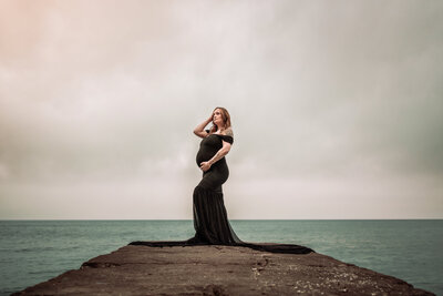 Lewiston ny maternity photographer. buffalo ny maternity photographer. rochester ny maternity photographer. wny maternity photographer. fort niagara state park maternity photoshoot. grand island ny maternity photographer