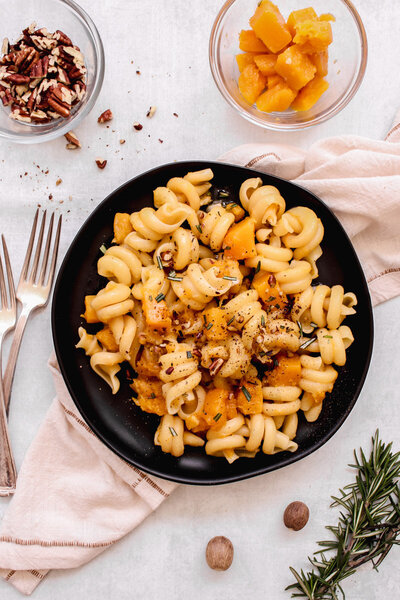 vegan-butternut-squash-pasta-11