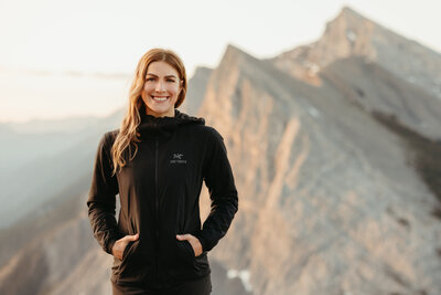 Elisabeth Cole, Banff and Kananaskis hiking elopement photographer