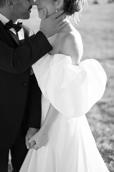 Indiana_Michigan_Wedding Planner_Idaville_Sioux Monti_Barn_Editorial_Bridal Fashion_Outdoor Wedding_Black & White
