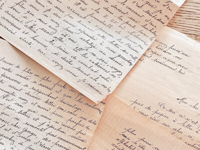 couple kissing and eloping on a mountain in the french alps