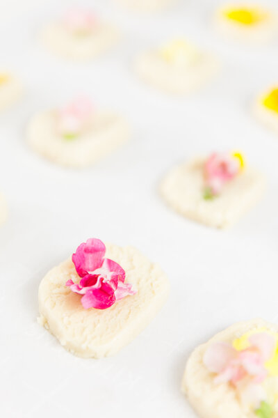 Pressed flower cookies-0112