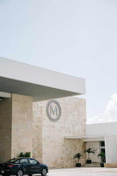 001-sneak-peek-ally-serge-wedding-majestic-elegance-costa-mujeres-cancun-noir-9-creatives-3P6A2249_websize