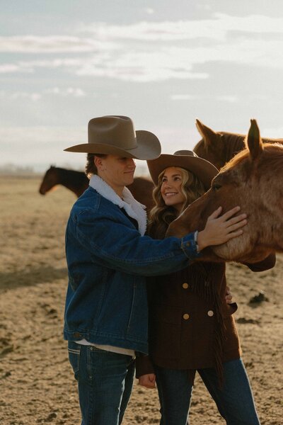 Wyoming-mountain-elopement-ohio-wedding-photographer-danielle-williams-photography_engagement-photos_destination_wedding_photographer_danielle_williams_photography7