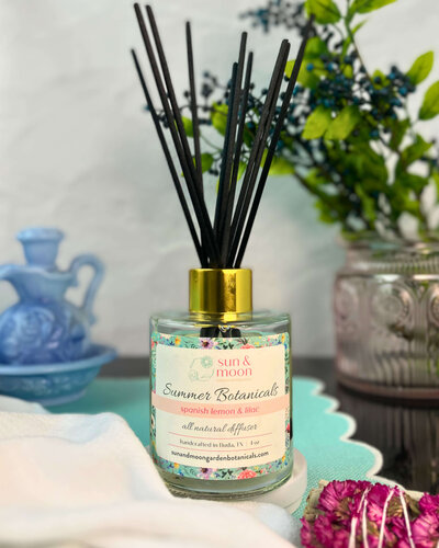 sun-and-moon-garden-botanicals-summer-lemon-lilac-diffuser