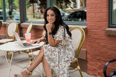 Photo of Kelly, a Hudson Wedding Planner during a client meeting