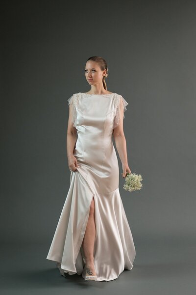Butterfly Wedding Dress with off-the-shoulder sleeves