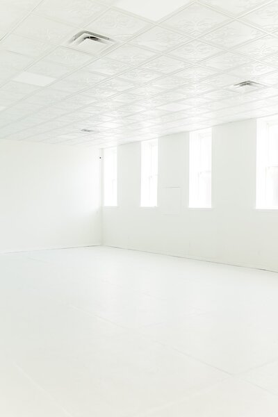 St. Louis Photography Studio- All White Studio Space and Small Event Space2