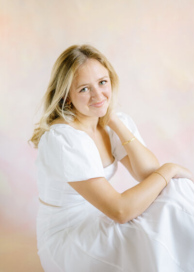 Larita Fisher wedding photography about page headshot