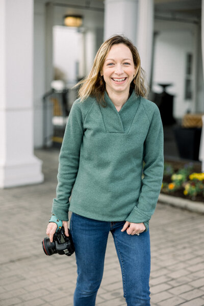 Wedding Photographer in Atlanta with her dog