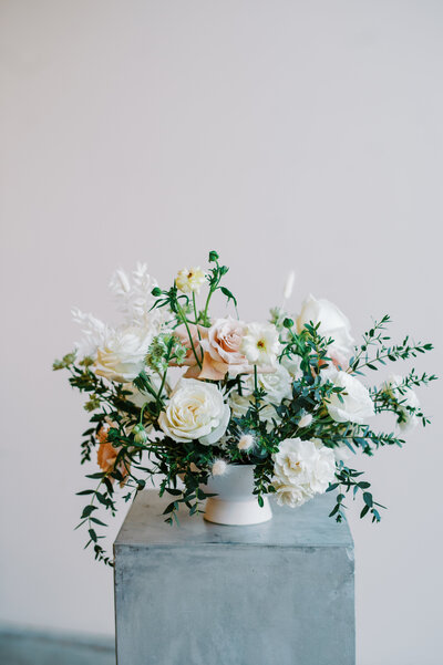 Large Arrangement Bethany (1)