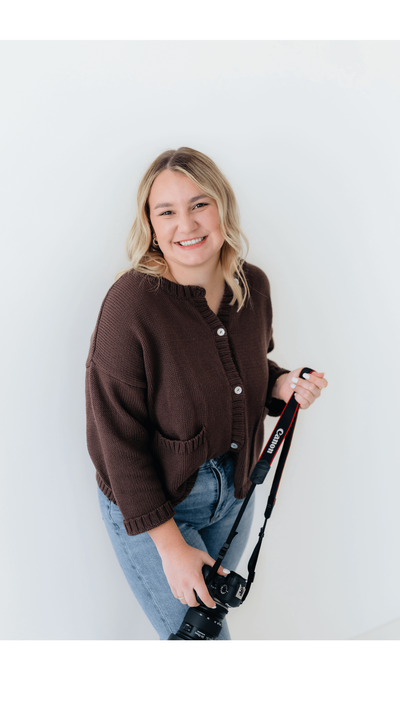 Midwest lifestyle and wedding photographer Emily Rowan, serving modern sentimental couples with honest, connection-focused storytelling