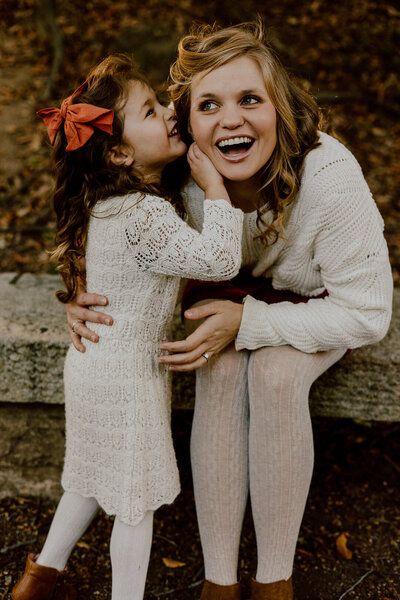 Photo of a mother and her daughter at Maymont Richmond Virginia