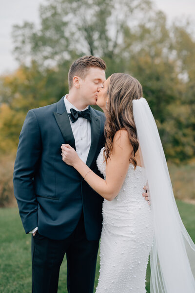 Bride and Groom share a first dance at the Omaha Ne Wedding Venue, The Omar. Photo by Omaha NE Wedding Photographer, Anna Brace