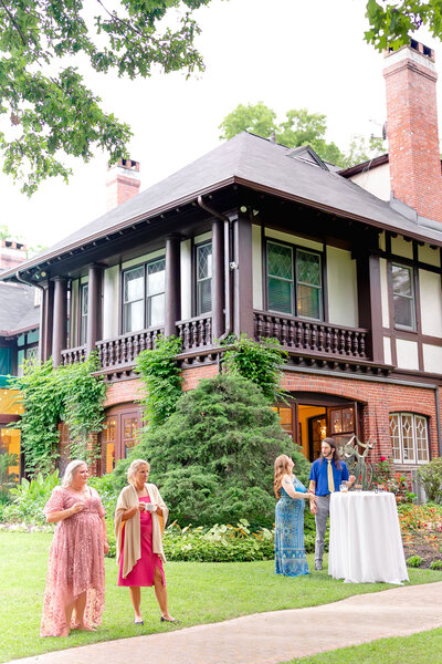 Unique and romantic summer wedding at Gramercy Mansion in Baltimore Maryland