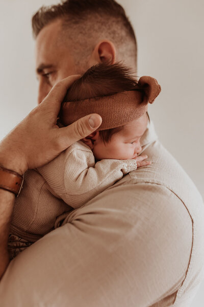 Newbornshoot thuis Jolien Leen Fotografie