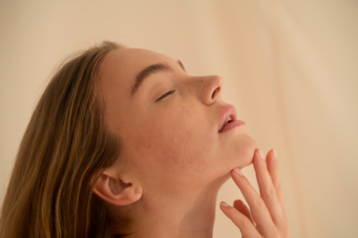 BOTOX Cosmetic is FDA approved to temporarily make moderate to severe frown lines, crow's feet, and forehead lines look better in adults.