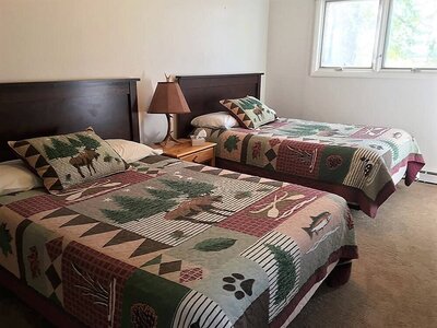 Hanging Bull bedroom 4