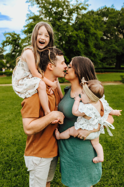 Embracing chaos of family photos