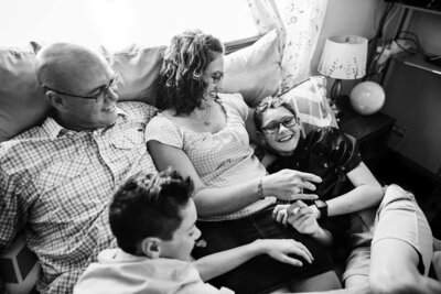 Lifestyle and Documentary Family Photographer In Home