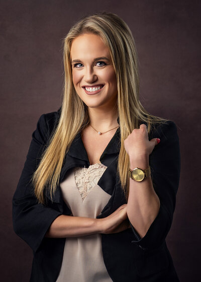 Styled Headshot Photography In Seattle, Kirkland, Bellevue | AMM Fine Art Studio