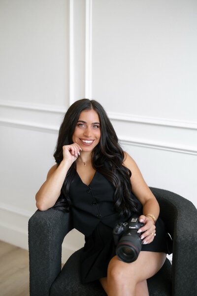 I'm Melissa - Your romance photographer for life!