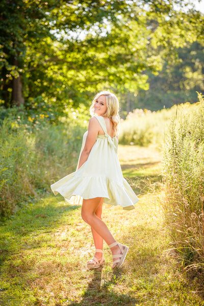 Beautiful Grand Rapids Senior Pictures Images by Jennifer-02