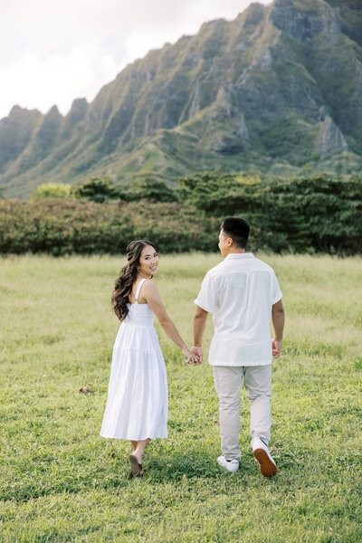 Firly T Photography is the best Hawaii wedding photography business for couples looking to capture their special engagements..