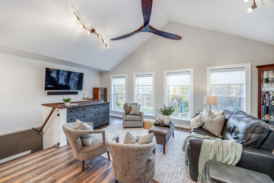 201 Richardson living room (1)