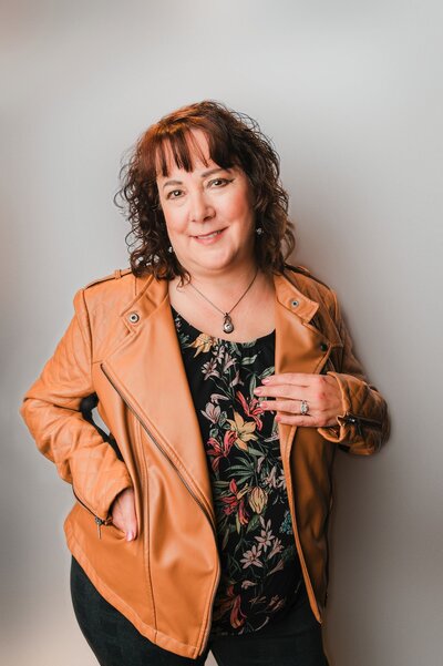 Edmonton-Branding-Portrait_Sandra-Brayer-7095