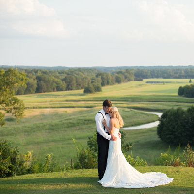 Foxhall wedding photographer Rebecca Cerasani captures a  bride and groom at Legacy Lookout
