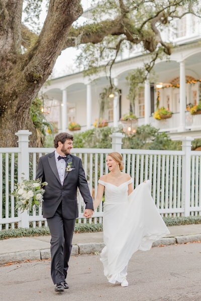 Bridal portrait by Taylor Marie Photography, Old Wide Awake Plantation