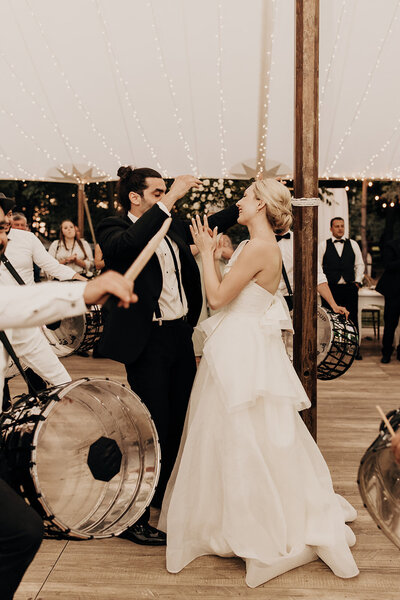 brude and groom tent wedding dabke