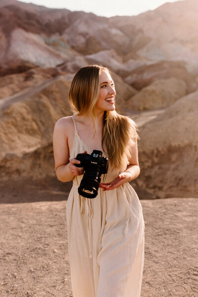 Death Valley-California-Elopement-Annie Ritter-Jones Photography-93