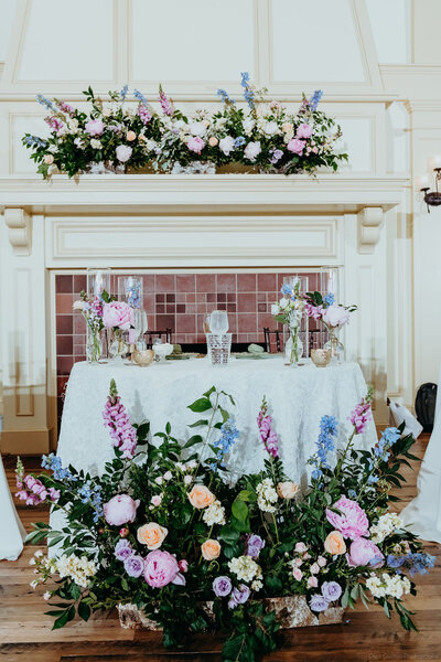 Musket-Ridge-MD-wedding-florist-Sweet-Blossoms-sweetheart-table