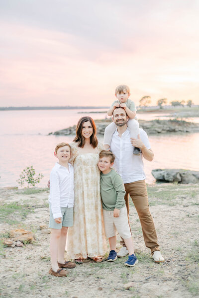 Lifestyle Newborn Photographer serving the Highland Village area