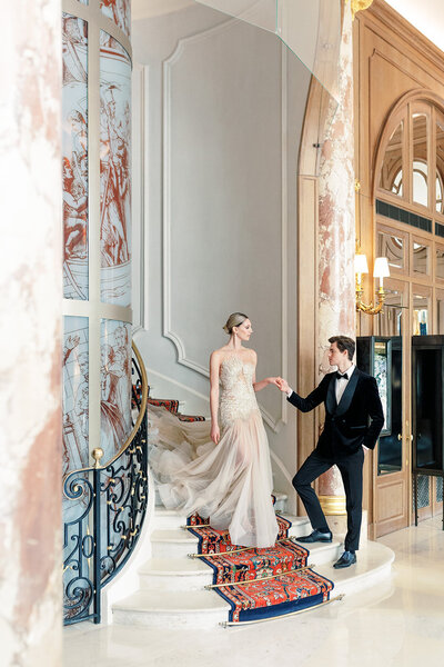 Parisian wedding planner at the RITZ HOTEL