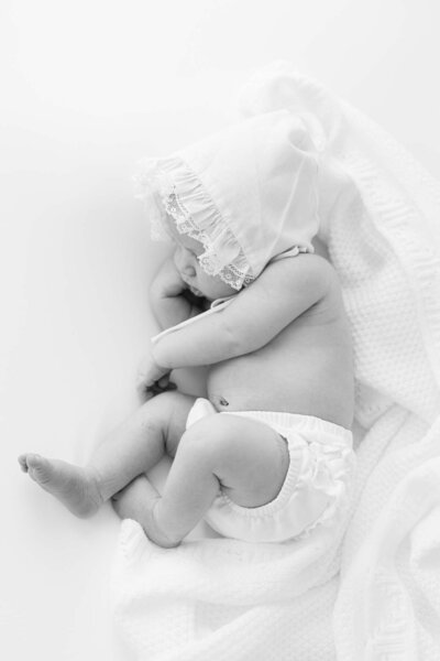 Savannah-newborn-photographer-1-3