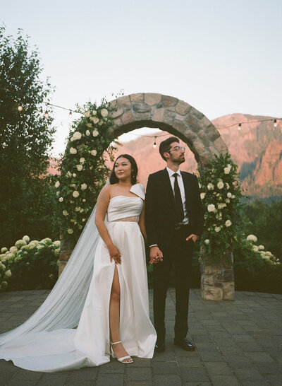 columbia-river-gorge-weding-film-000069850009_websize (1)