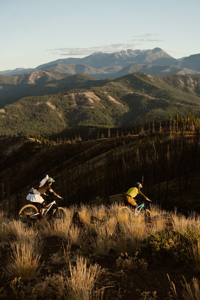 mountain biking Adventure elopement captured by Washington elopement photographer