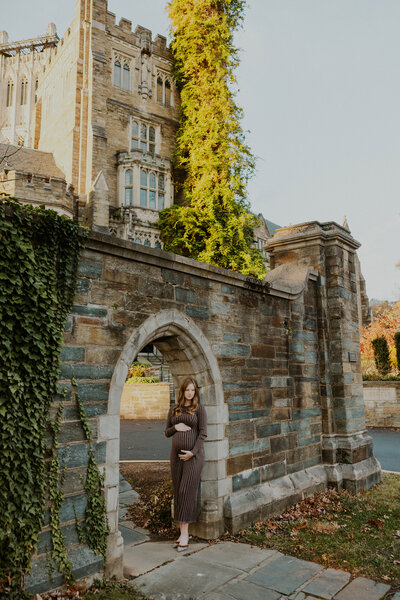 Fall-Maternity-Photoshoot-at-Washington-DC-National-Cathederal-14