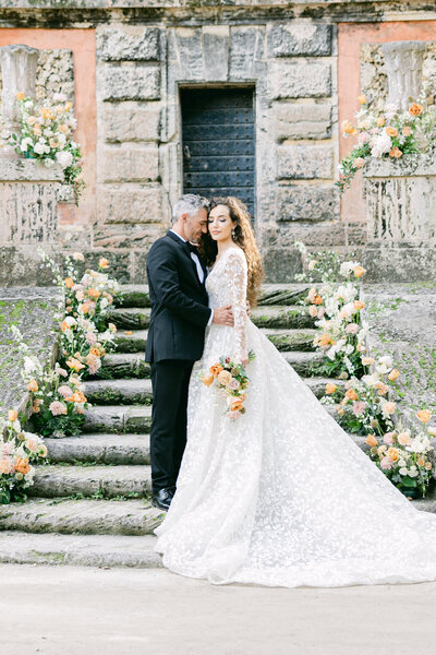 A breathtaking wedding at the historic Vizcaya Museum in Miami, captured by Amia Marcell Photography. Featuring timeless elegance, romantic floral arrangements, and a sophisticated bride and groom, this wedding embodies luxury and editorial-style wedding photography.