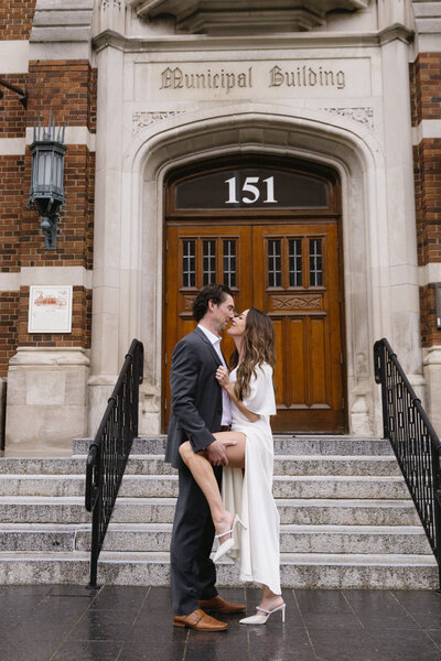 woman-and-man-walking-in-rain-birmingham-michigan-9