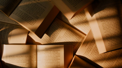 10 Books Stanford Business School Professors Think You Should Read This Summer