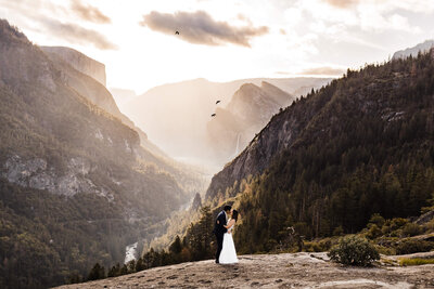 Aimee Flynn Photo desert elopement and adventure wedding photographer