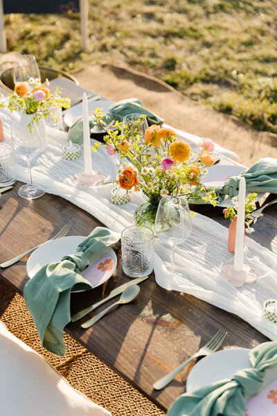 Austin Luxury Picnics - Flower Power Table - Honey Social Picnic Co.